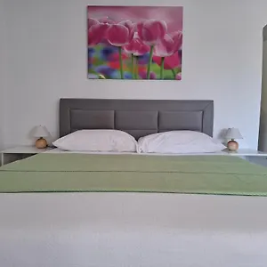 & Mila Apartman